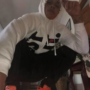 Meet your Posher, Renzo